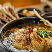 옻닭 약백숙 메뉴 사진(네이버)