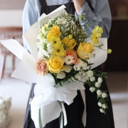 꽃다발 M (Best Size) 메뉴 사진(네이버)