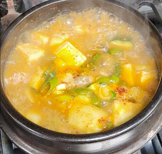 할머니 된장찌개 (+공기밥) 메뉴 사진(네이버)