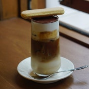 티라미수 라떼 메뉴 사진(네이버)