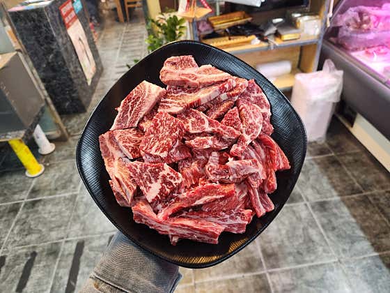 동진가식육식당 · 네이버 지도·플레이스 10