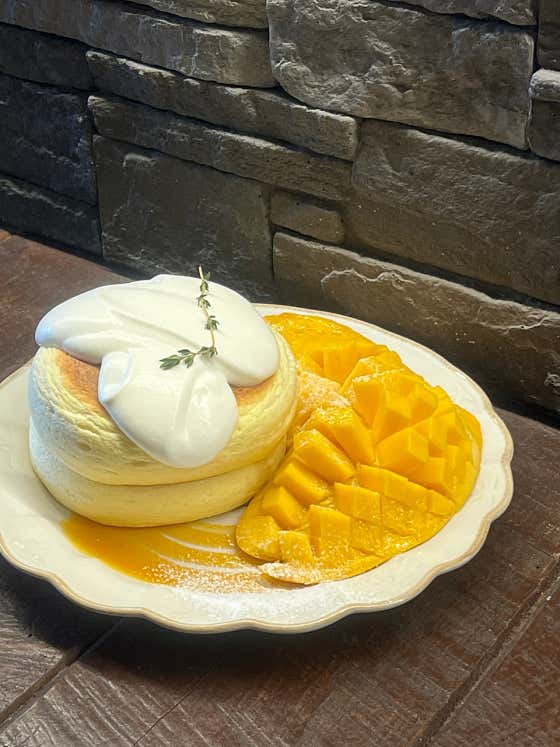 망고수플레팬케이크 메뉴 사진(네이버)