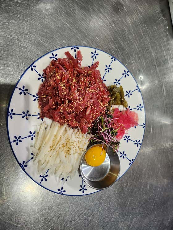 육회 메뉴 사진(네이버)