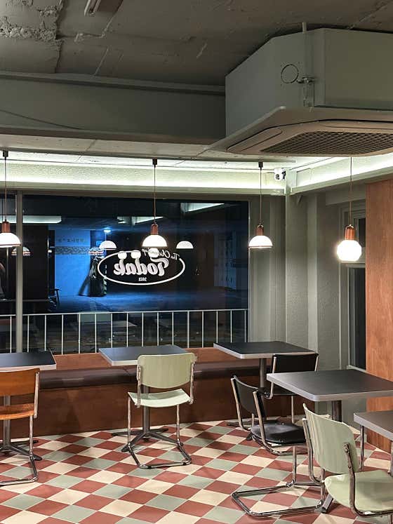 토닥 더치킨샵 · 네이버 지도·플레이스 7