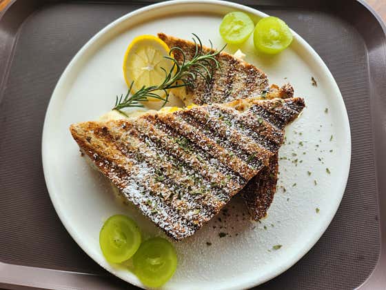 계란햄치즈파니니 메뉴 사진(네이버)
