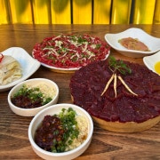 [2인]생고기+육회 메뉴 사진(네이버)