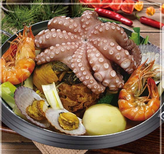 문어감자탕 대 메뉴 사진(네이버)