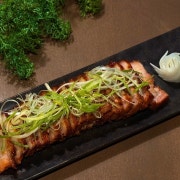 고추장 직화 통삼겹 메뉴 사진(네이버)