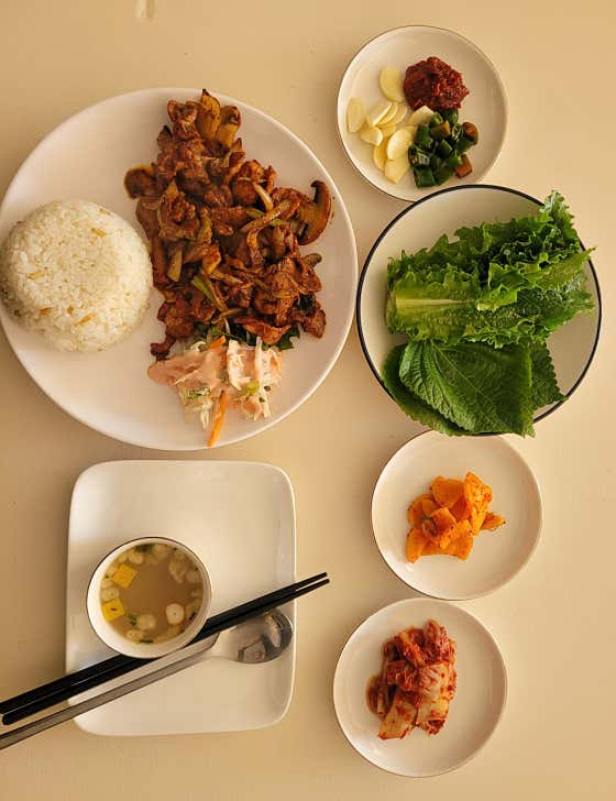 양송이매콤제육쌈밥 메뉴 사진(네이버)