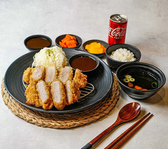 200g등심까스 메뉴 사진(네이버)
