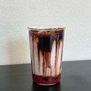 딸기초코라떼 메뉴 사진(네이버)