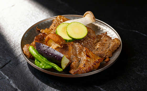 커피숙성 흑돼지양념갈비 300g 메뉴 사진(네이버)