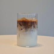 바닐라 빈 라떼 메뉴 사진(네이버)