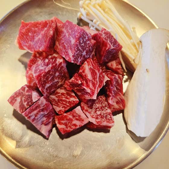 청당 시그니처 깍둑등심 (150g) 메뉴 사진(네이버)