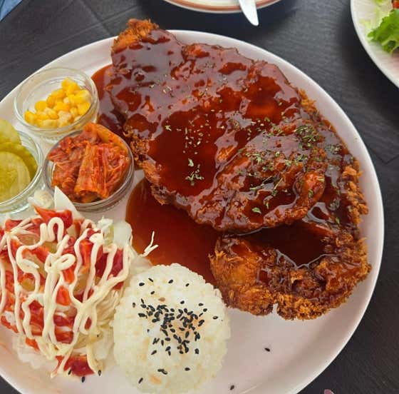 알메로 커피 앤 브런치 · 네이버 지도·플레이스 8