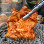 정통 양념 닭갈비 240g 메뉴 사진(네이버)