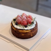 홀케이크(바치케) 메뉴 사진(네이버)