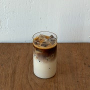 바닐라라떼 메뉴 사진(네이버)
