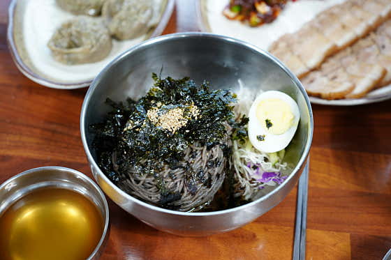 간장들기름막국수 메뉴 사진(네이버)