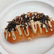 고소한 명란마요 바삭쌀소금빵 메뉴 사진(네이버)