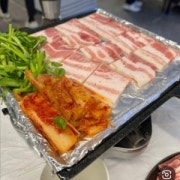 듀록급냉삼겹살 메뉴 사진(네이버)