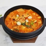 생고기김치찌개 메뉴 사진(네이버)