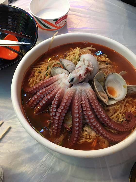 통문어라면 메뉴 사진(네이버)