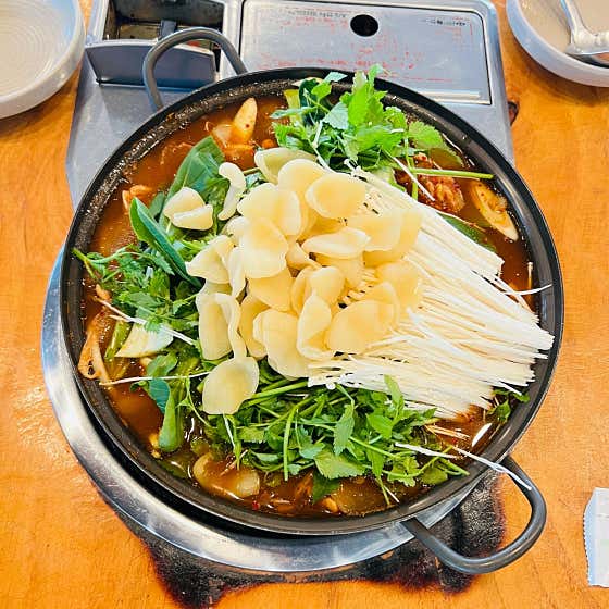 농다리찌개마을 · 네이버 지도·플레이스 2