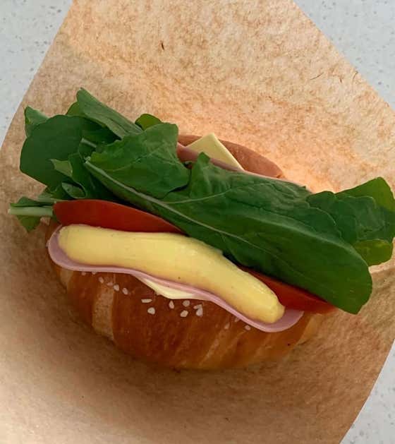 소금빵샌드위치 메뉴 사진(네이버)