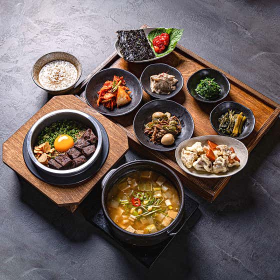 부채살 솥밥 정식 메뉴 사진(네이버)