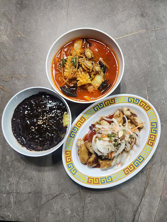짜장1+짬뽕1+찹쌀탕수육미니 메뉴 사진(네이버)