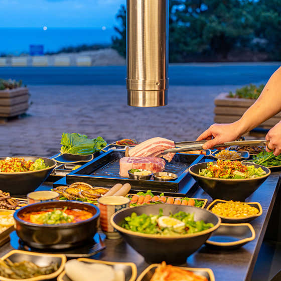 육월 애월흑돼지 본점