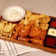 반반치킨 메뉴 사진(네이버)