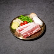 현덕 한돈 생삼겹살(180g) 메뉴 사진(네이버)