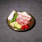 현덕 한돈 돼지한판(2인/400g) 메뉴 사진(네이버)