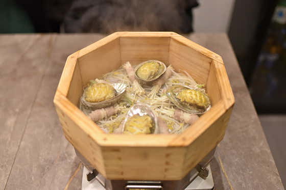 석홍란 아산칼국수 & 다도횟집 · 네이버 지도·플레이스 9
