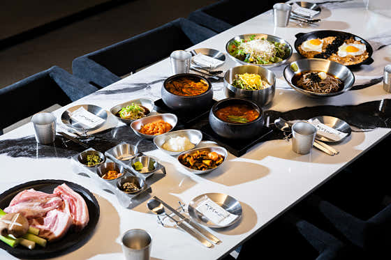 백돼지 점심특선(1인18,000) 메뉴 사진(네이버)
