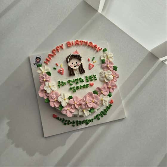 주문제작케이크 메뉴 사진(네이버)