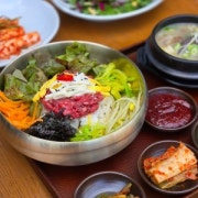 [점심특선]육회비빔밥 메뉴 사진(네이버)