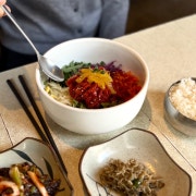 [점심] 육회 비빔밥 메뉴 사진(네이버)