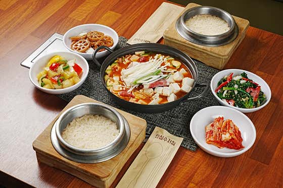 숙성묵은지김치전골한상