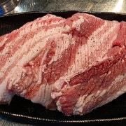 칼집 생삼겹살 메뉴 사진(네이버)