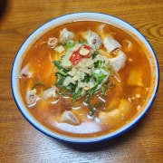 매운소고기 모듬쌀국수 메뉴 사진(네이버)
