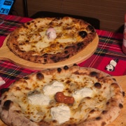 🍕 콰트로 치즈 피자 치즈 파티! 메뉴 사진(네이버)