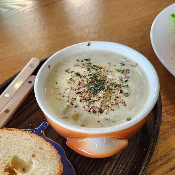 클램차우더 수프 메뉴 사진(네이버)