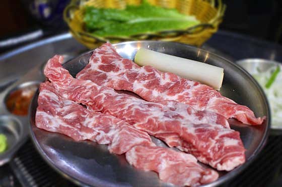 돈꽃살(1인당1인분한정) 메뉴 사진(네이버)