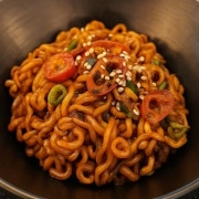 매콤짜파게티 메뉴 사진(네이버)