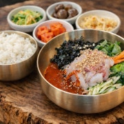 [점심특선]회덮밥 정식 메뉴 사진(네이버)