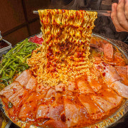 베이컨 부대찌개 메뉴 사진(네이버)