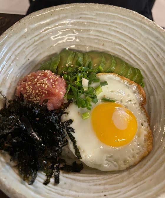 명란아보카도덮밥 메뉴 사진(네이버)